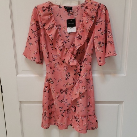 Topshop Dresses & Skirts - NWT Topshop Pink Ruffled Wrap Dress Size 4